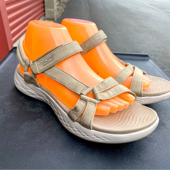Skechers 15316 On-The-Go 600-Brilliancy Women’s Tan Sport Sandals Size 9 - Picture 1 of 13